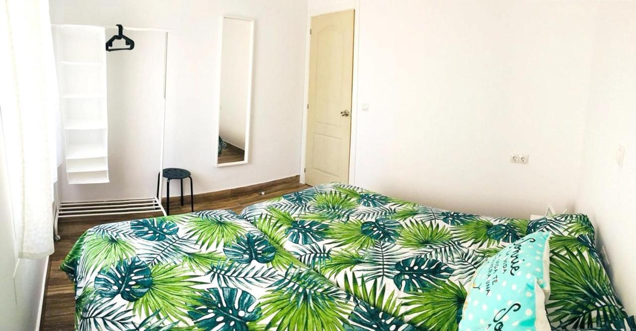 Apartamento With 3 Bedrooms In Malaga, With Wifi *